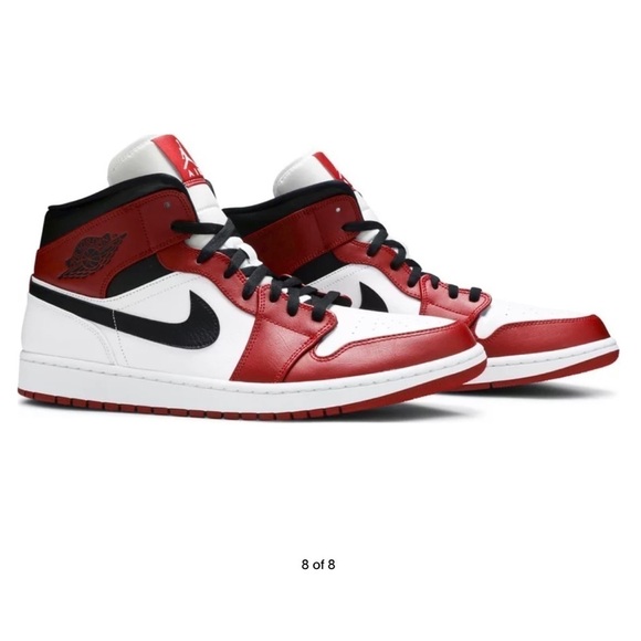 Nike Other - 🚨2020 Air Jordan 1 Mid 'Chicago'